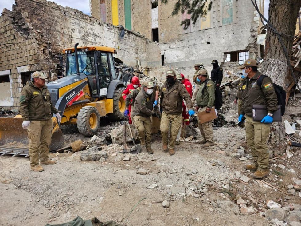 Hallaron el cuerpo de un sargento y suman siete los fallecidos por las explosiones en Viacha