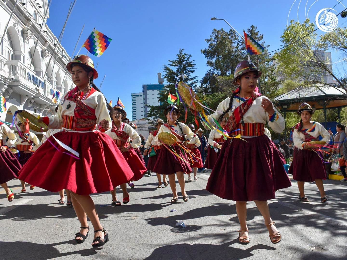 Fotografía de Oruro vive la XXXII Entrada Folklórica y Autóctona Estudiantil en devoción a la Virgen del Socavón