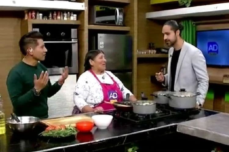 Sajta de pollo con doña María
