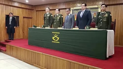 El Gobierno posesionó al nuevo alto mando de la Policía Boliviana