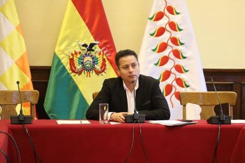 Edmand Lara viaja a Paraguay y Diego Ávila asumirá la suplencia en la Asamblea