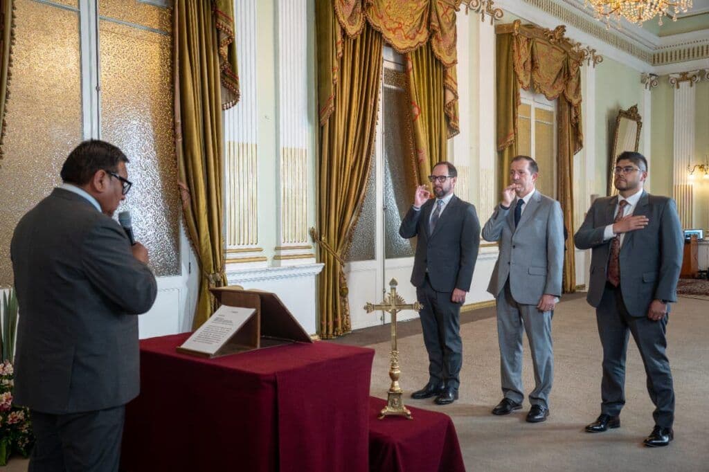 Fotografía de Canciller Huanca posesiona a tres viceministros y anuncia ajustes en la estructura de Relaciones Exteriores