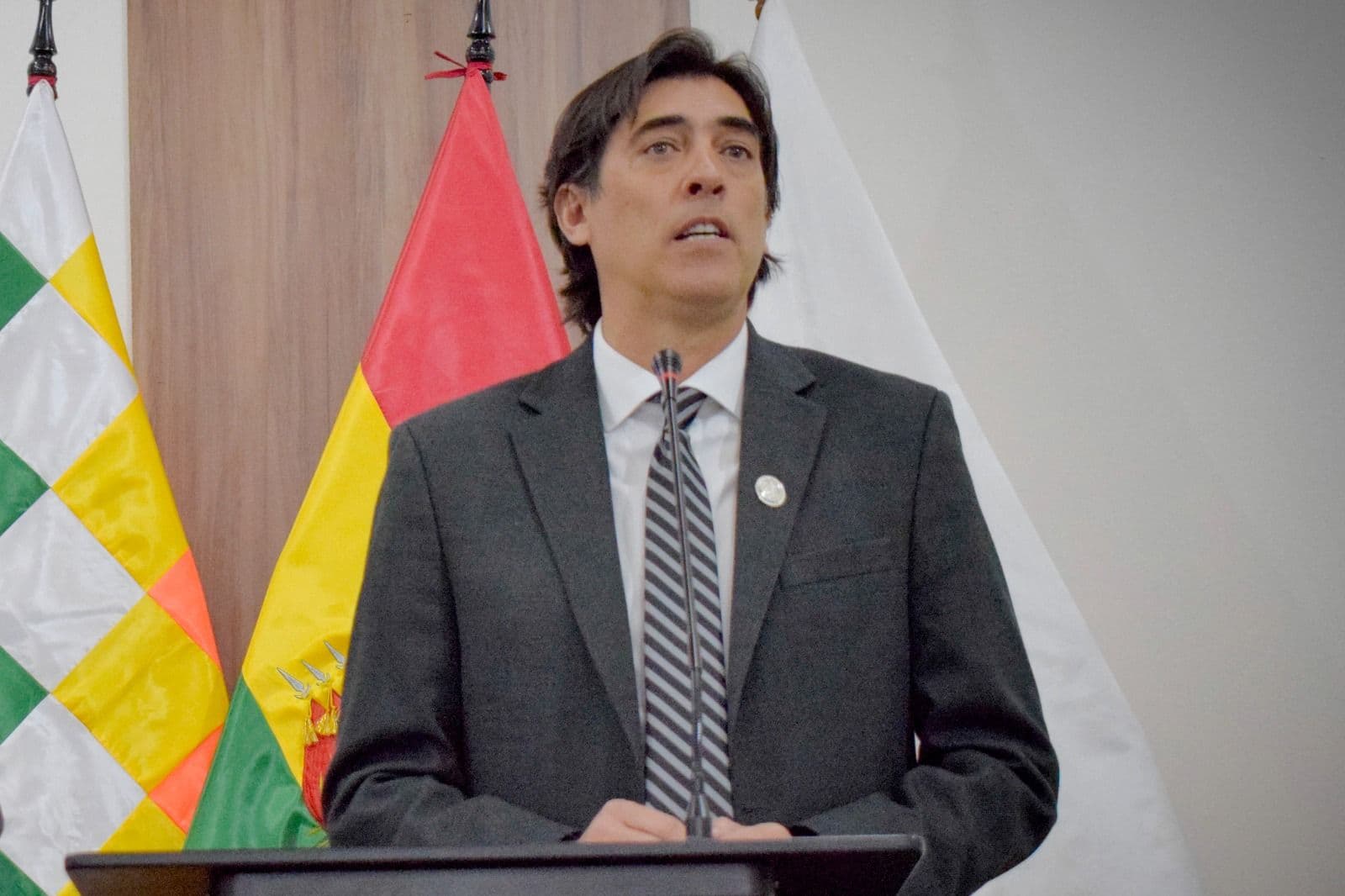 Fotografía de Zamora defiende eliminación de la subvención al diésel: “Le hubiera tocado al gobierno que sea”
