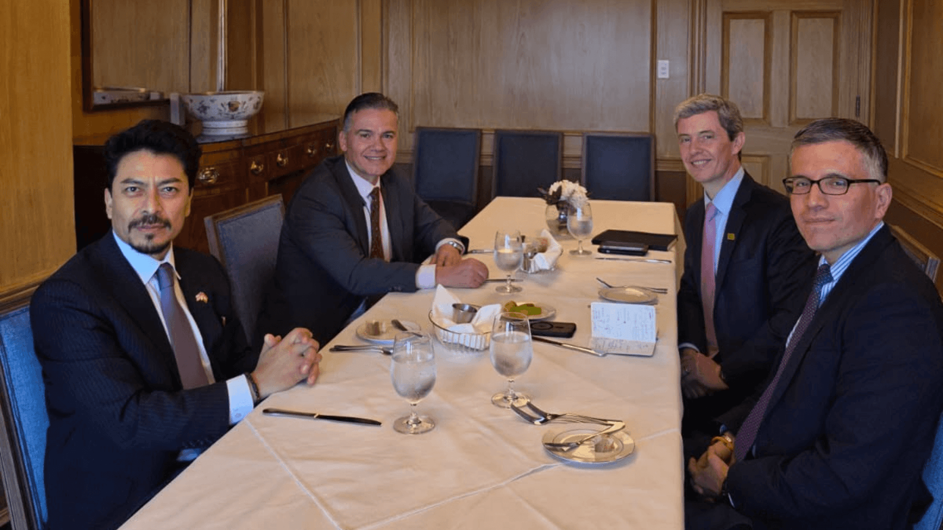 Bolivia busca fortalecer la lucha contra el narcotráfico con EEUU