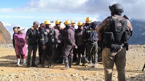 18 aprehendidos en Sorata: 11 son ciudadanos chinos y hallaron armas y explosivos