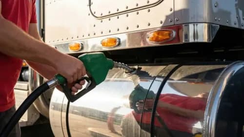 Gasolina y diésel importados en Santa Cruz ya se venden a precio internacional