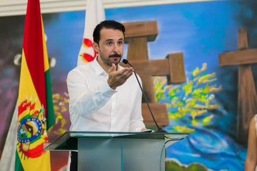 JP Velasco anunció reunión con gobernadores para impulsar propuesta del 50/50 en la distribución de recursos