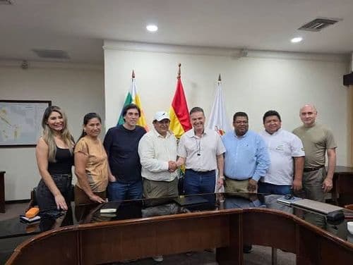 Transportistas de Santa Cruz acordaron no ir al paro por el aumento del diésel