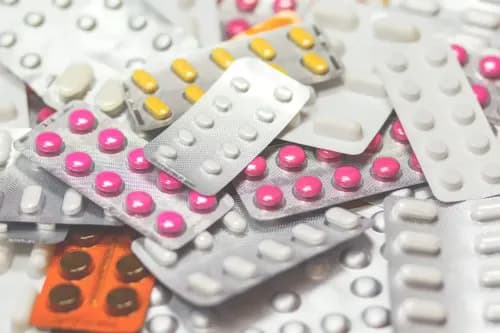 Industria farmacéutica alerta por dificultades en su producción tras el nuevo tipo de cambio del dólar