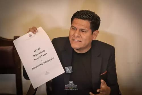 Rolando Pacheco responde al veto de visa de Estados Unidos y pide una investigación imparcial