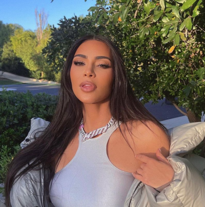 En el último episodio de "The Kardashians", Kim Kardashian se disculpó ante su familia por el trato recibido de Kanye West.